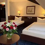 Goldener Adler Hotel 4*