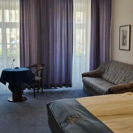 Goldener Adler Hotel 4*